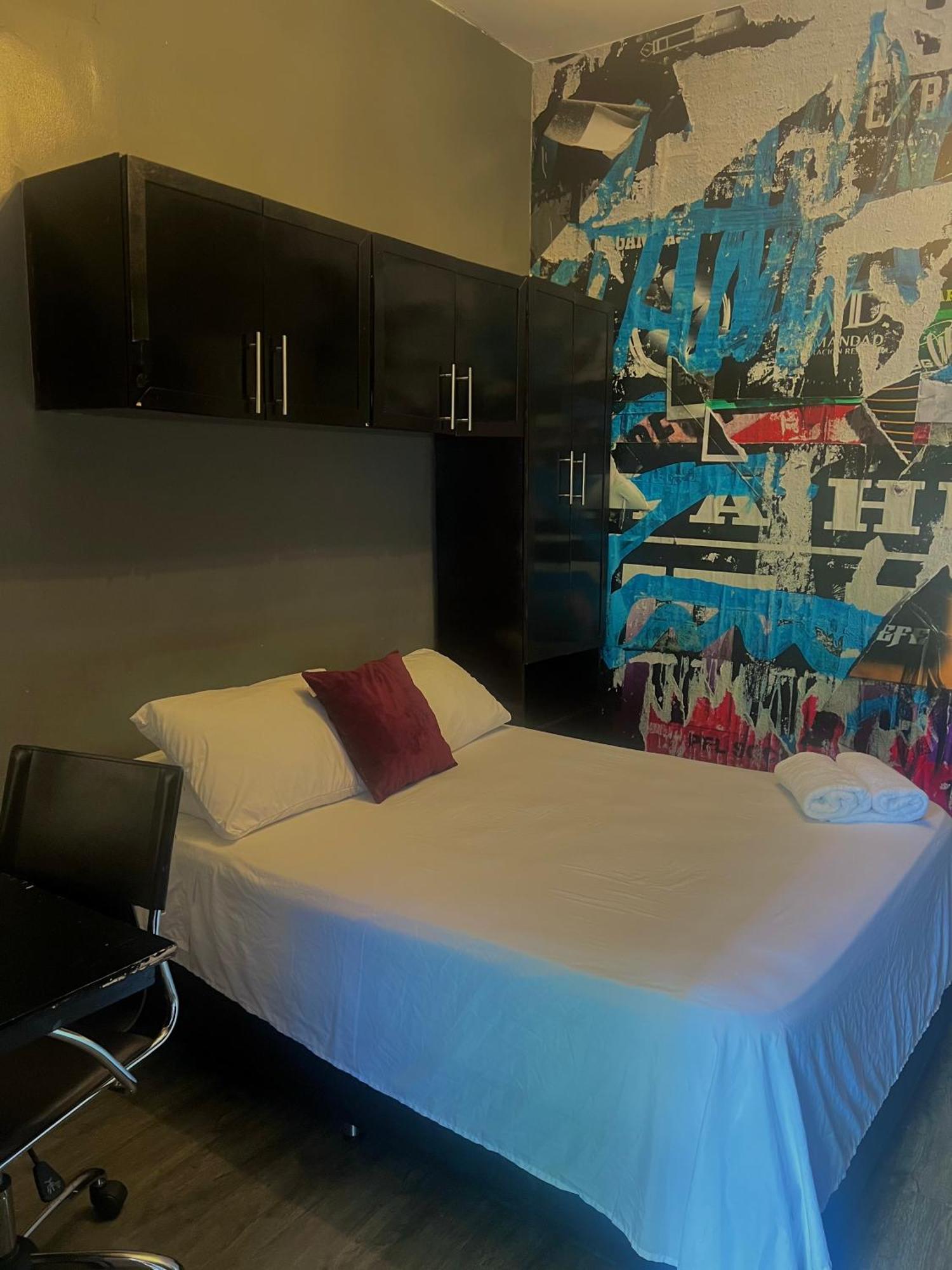 Seven Nights Hostel Картахена Экстерьер фото