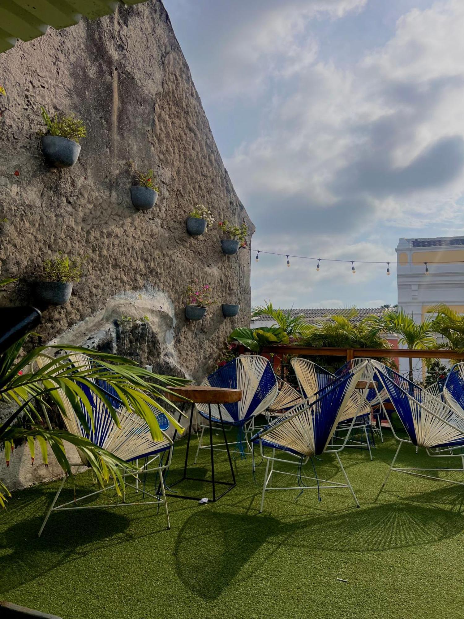 Seven Nights Hostel Картахена Экстерьер фото