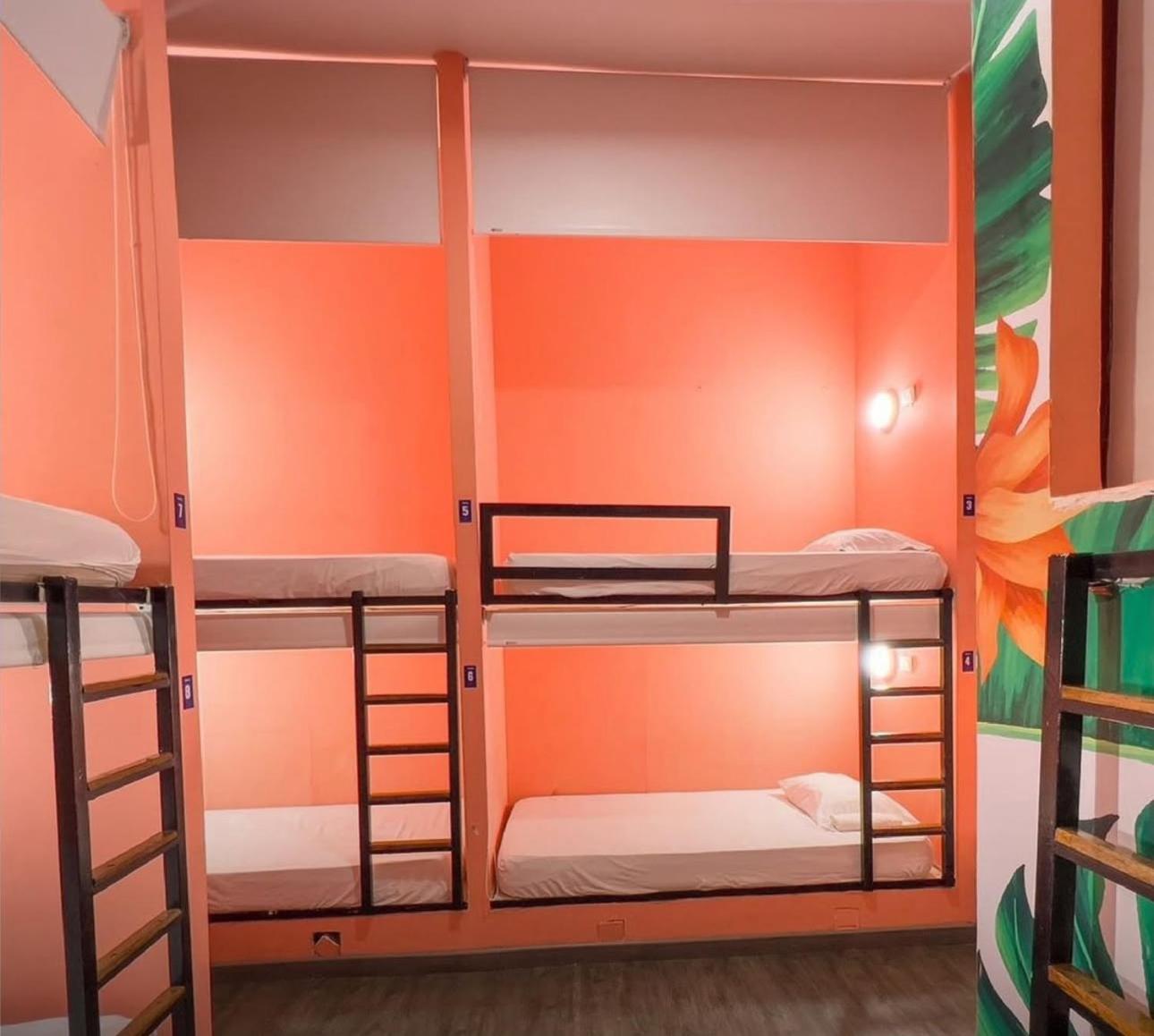 Seven Nights Hostel Картахена Экстерьер фото